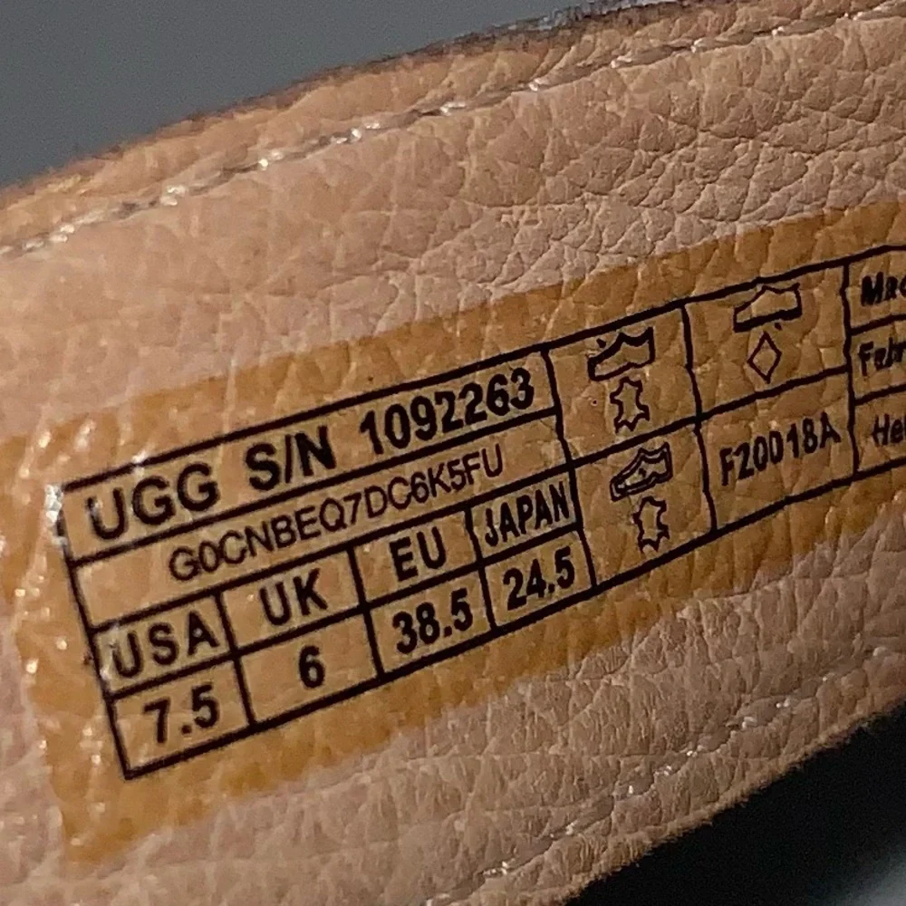 🔥 Ugg treadlite cream platform wedge sandals women’s size 7.5 mint condition - Picture 12 of 12